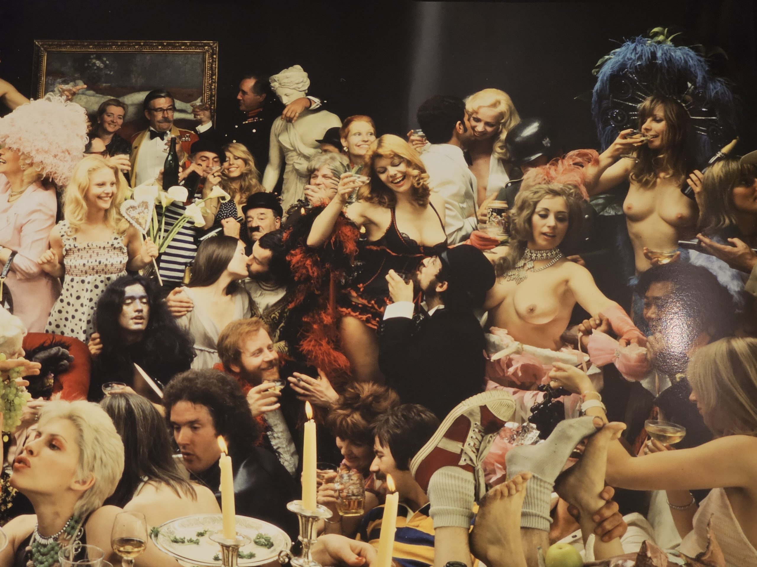 Fernet Branca orgie group shooting années 70, banquet insolite sixty people having a really great time, by Michael Joseph – Image 9