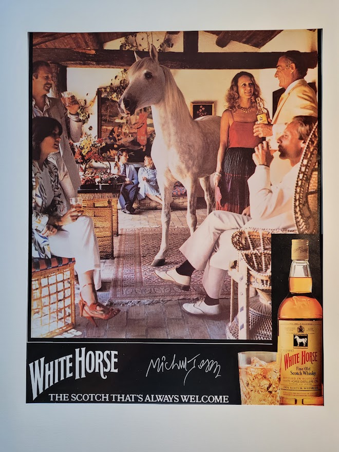 Publicité pour le whisky White Horse, dégustation au club-house – le scotch toujours le bienvenu – affiche signée par Michael Joseph. – Image 3