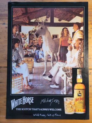 Publicité pour le whisky White Horse, dégustation au club-house – le scotch toujours le bienvenu – affiche signée par Michael Joseph.