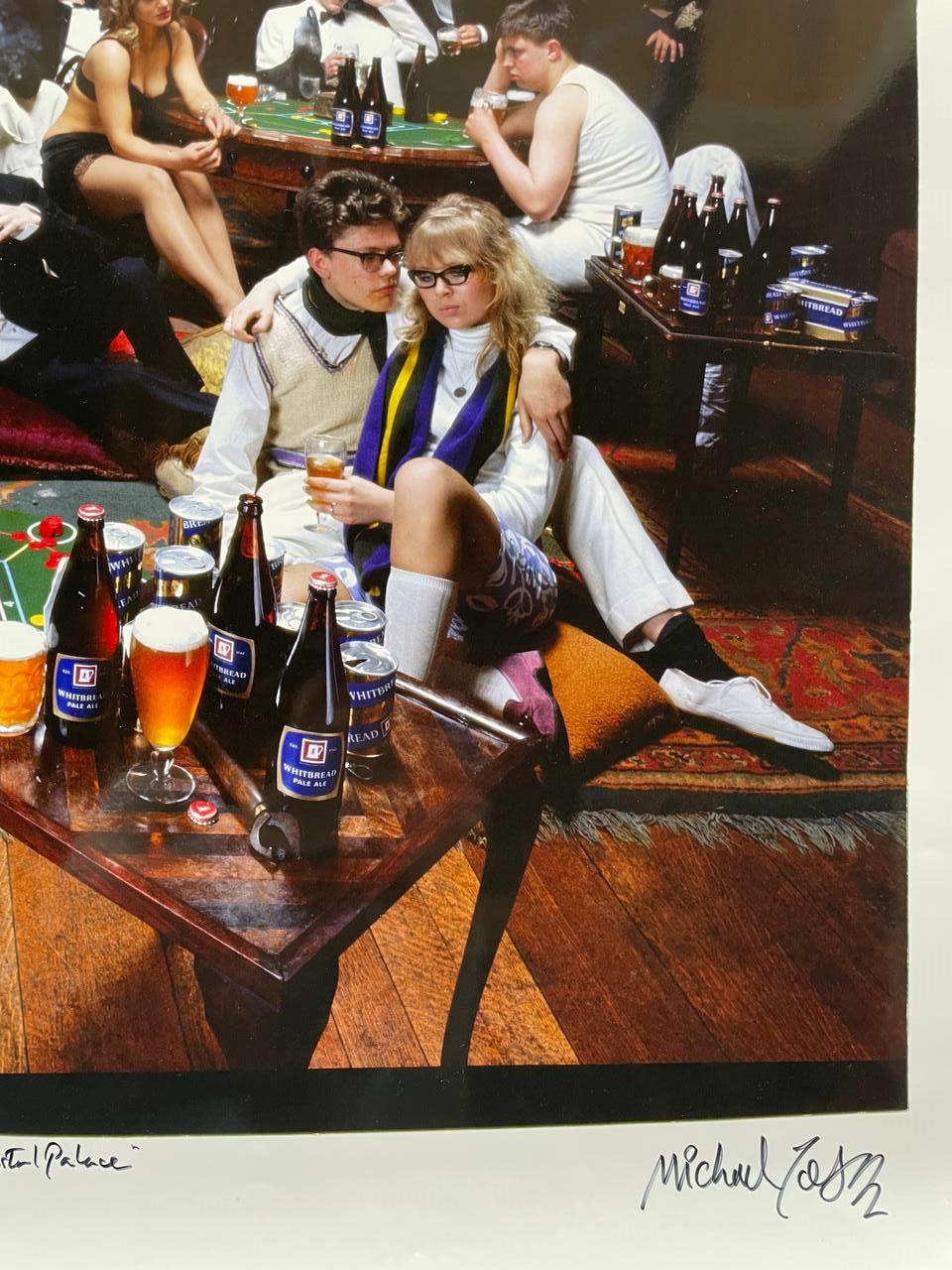 Tiddlywinks Crystal Palace, photo prise pour publicité Whitbread Ale, fête étudiante avec consommation de bière, par Michael Joseph. – Image 4
