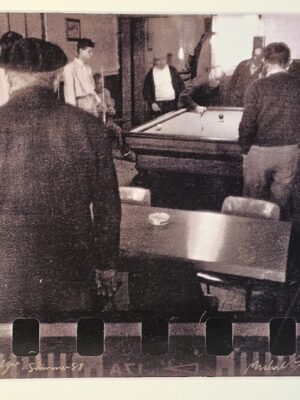 Joueurs de billards dans un café à Monségur, tirage chambre noire par Michael Joseph