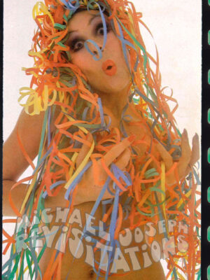 Party poppers - femme aux rubans multicolores par Michael Joseph