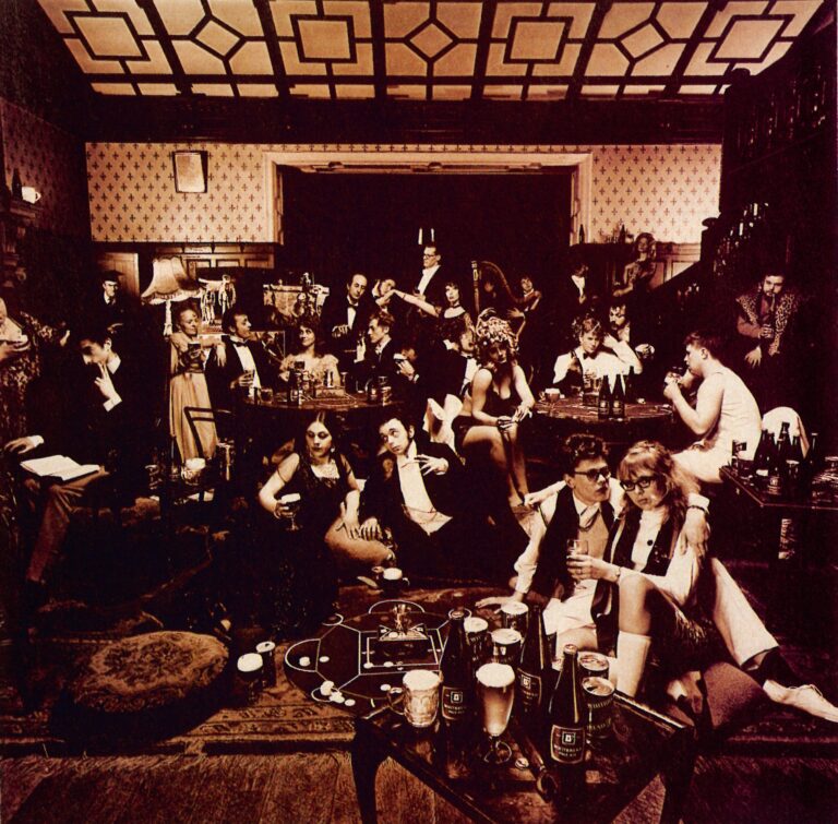 Des étudiants jouant au Tiddlywinks pour Whitbread.