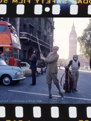 "Un Swing à Westminster", Golf Big Ben Bus Taxi & art du bon vivre - la Carte Postale, photo par Michael Joseph